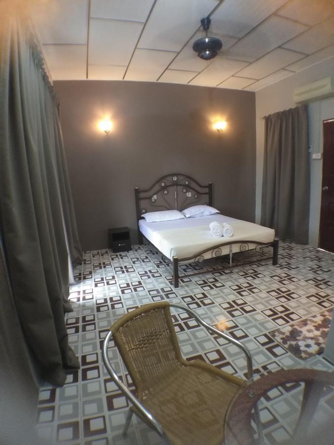 Hana Guesthouse Kuala Tahan Extérieur photo